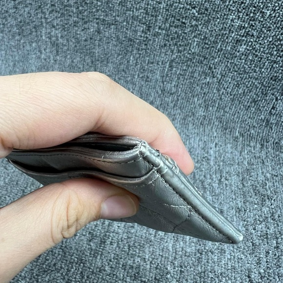 100% Authentic CHANEL Leather Wallet - Picture 7 of 13